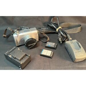 Olympus Camedia C-765 Ultra Zoom Digital Camera 4.0 Megapixel READ NOTES